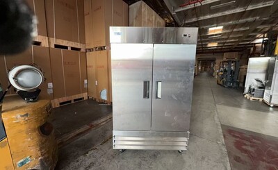 Clearance NSF Commercial Reach In 2 Door Freezer 47928L1022