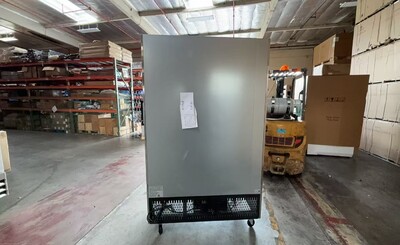 Clearance NSF Commercial Reach In 2 Door Freezer 47928L1022