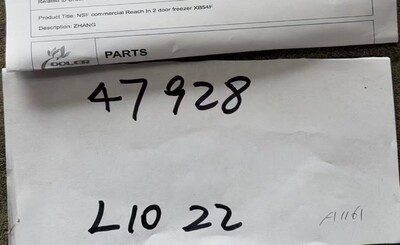 Clearance NSF Commercial Reach In 2 Door Freezer 47928L1022