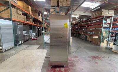 Clearance NSF restaurant One Door Refrigerator 107520L1022