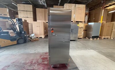 Clearance NSF restaurant One Door Refrigerator 107520L1022