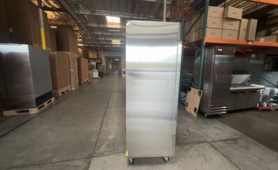 Clearance NSF restaurant One Door Refrigerator 98690L1022