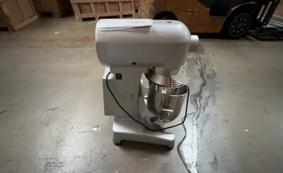 Clearance NSF 10 qt Bakery Dough Mixer 43322L1022