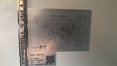 Clearance NSF Commercial Reach In 2 Door Freezer 107622L1024