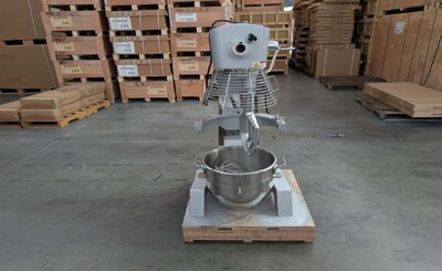 Clearance Commercial Dough Mixers NSF 30 qt mixer 32984H1026
