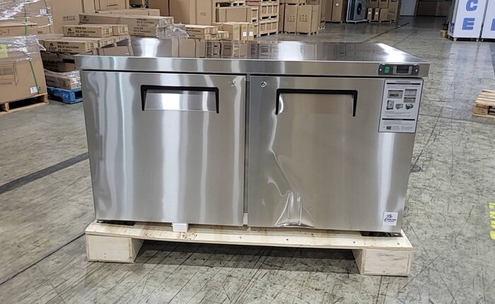 Clearance NSF Undercounter refrigerator 60 ins 107634C1026