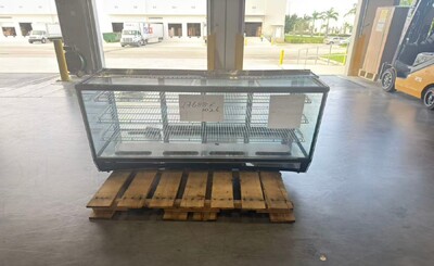 Clearance Refrigerated Countertop Bakery Display Case 27688F1026