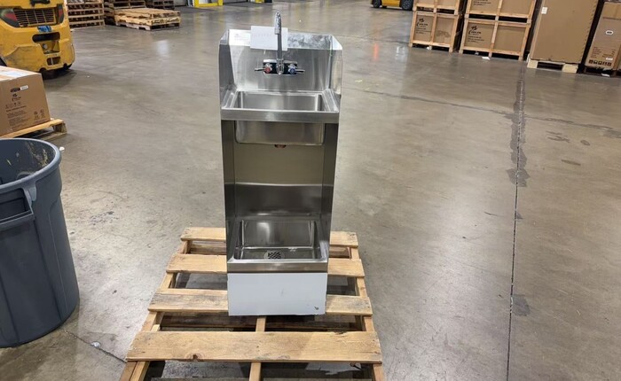Clearance 15 ins Hands sink & mop combination 107753C1030